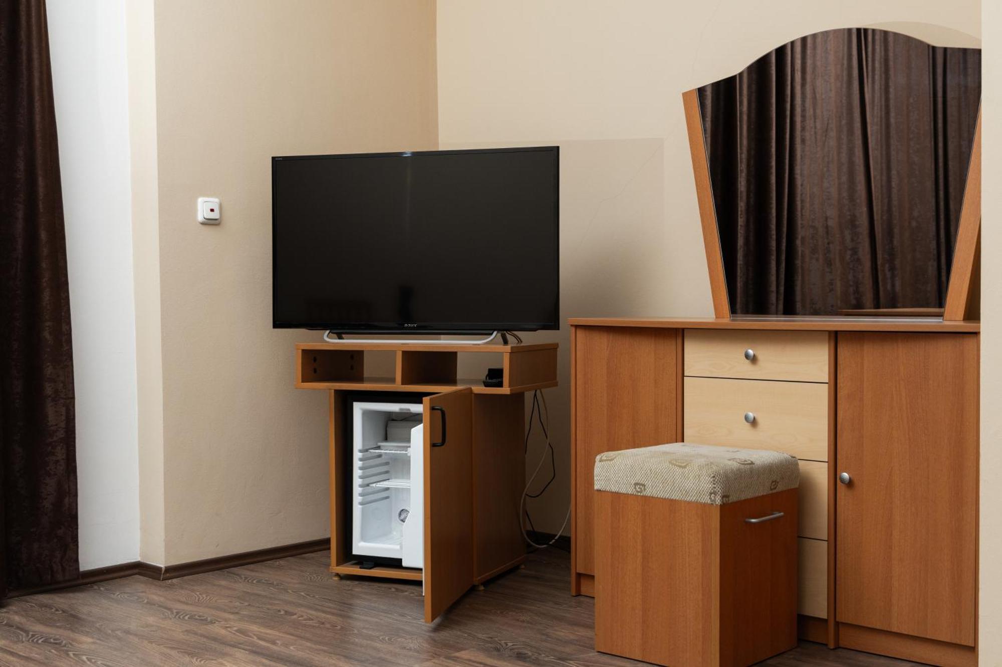 Hotel Luxor Pristina Chambre photo